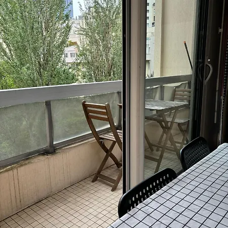 Apartment 2 Bedroom Calm La Defense Courbevoie