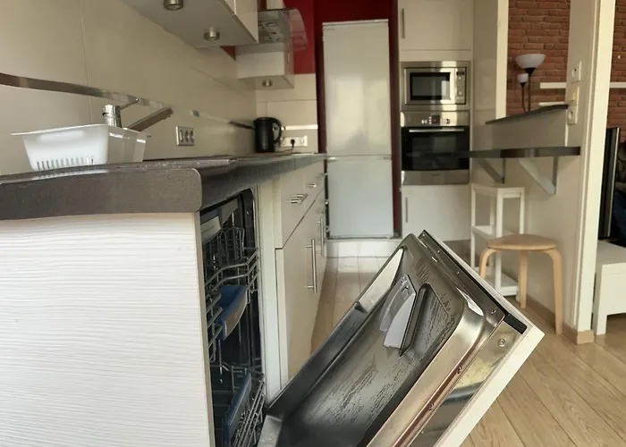 2 Bedroom Calm La Defense Lägenhet Courbevoie